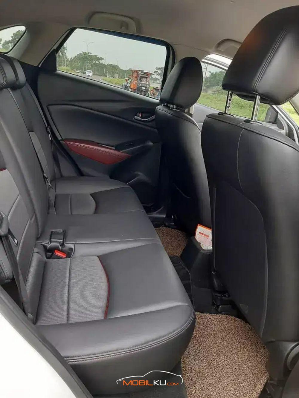 Mobil Mazda CX-3 2017