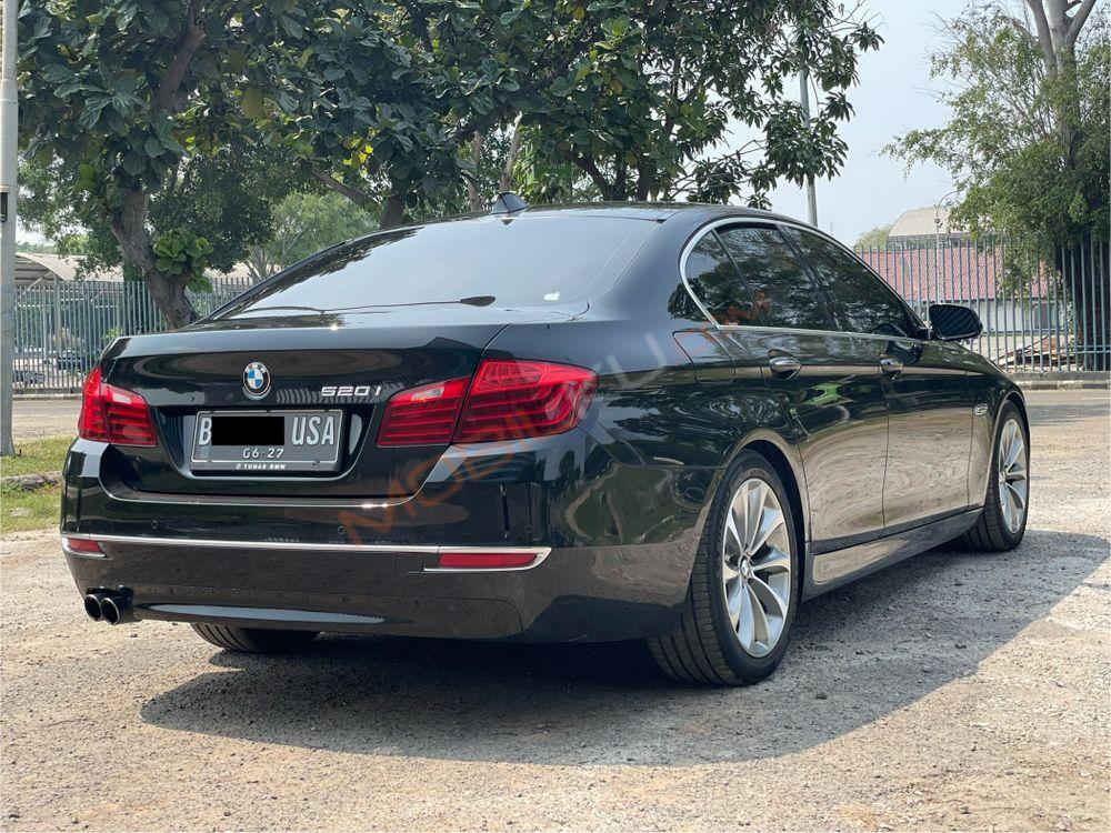 Mobil BMW 5 Series 2016
