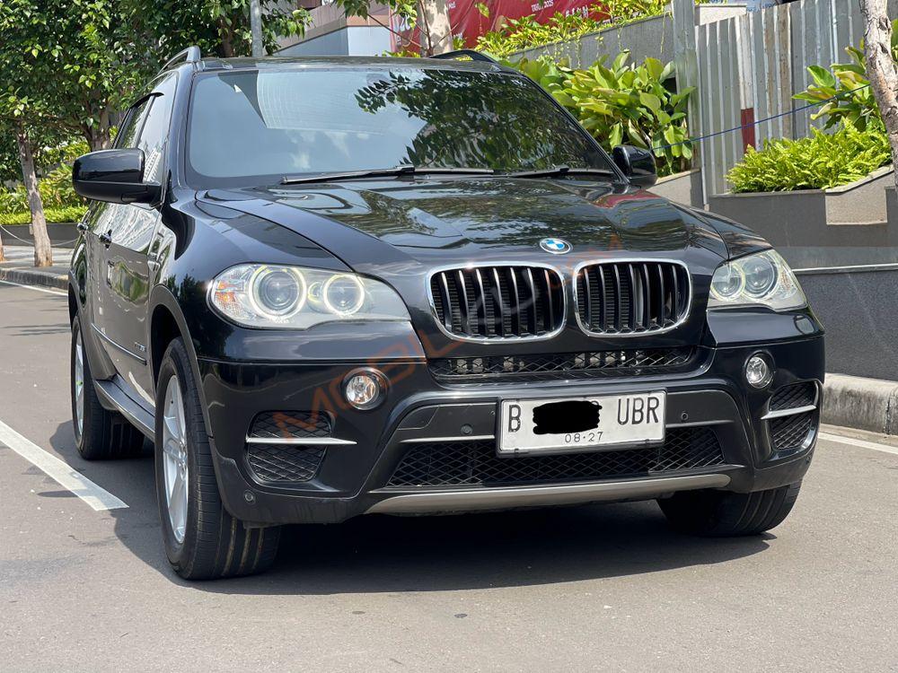 Mobil BMW X5 2012