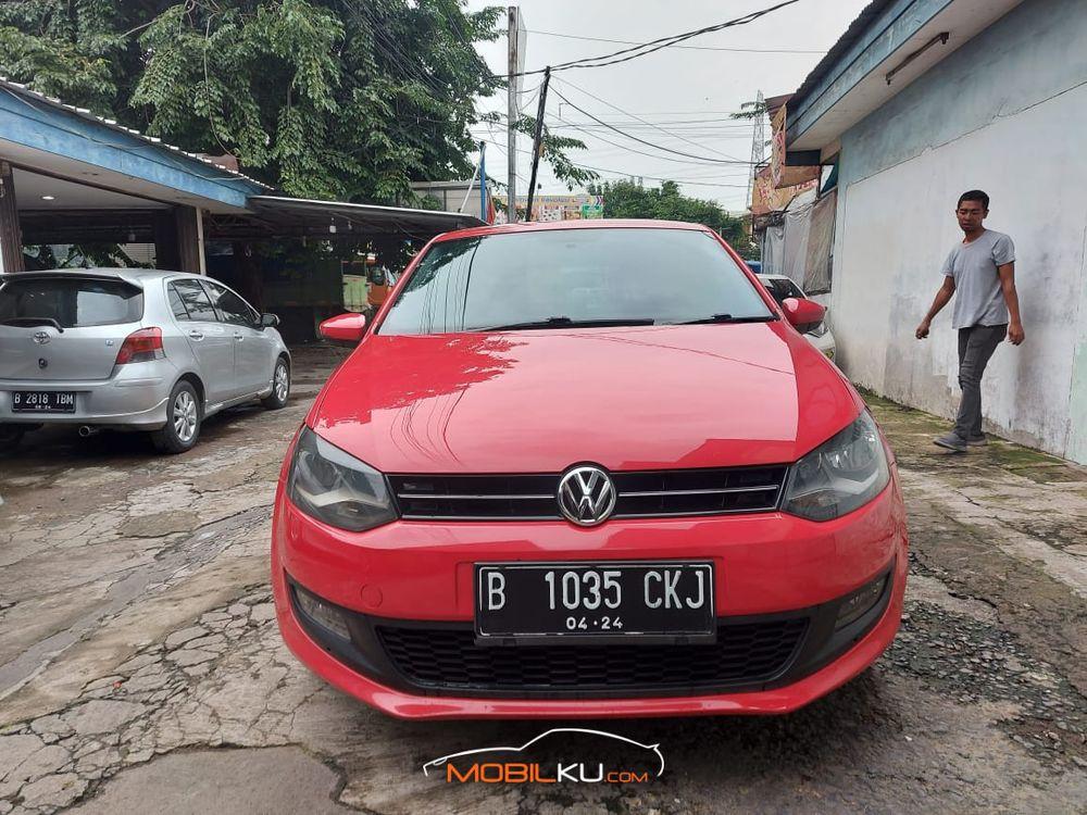 Mobil Volkswagen Polo 2013