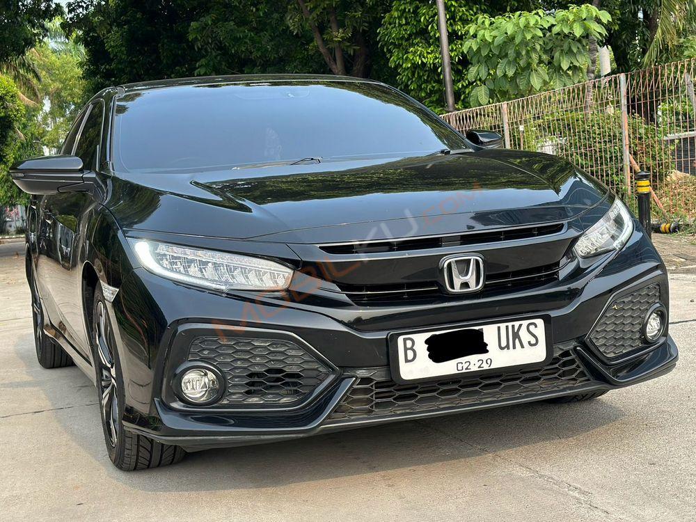 Mobil Honda Civic Hatchback 2018