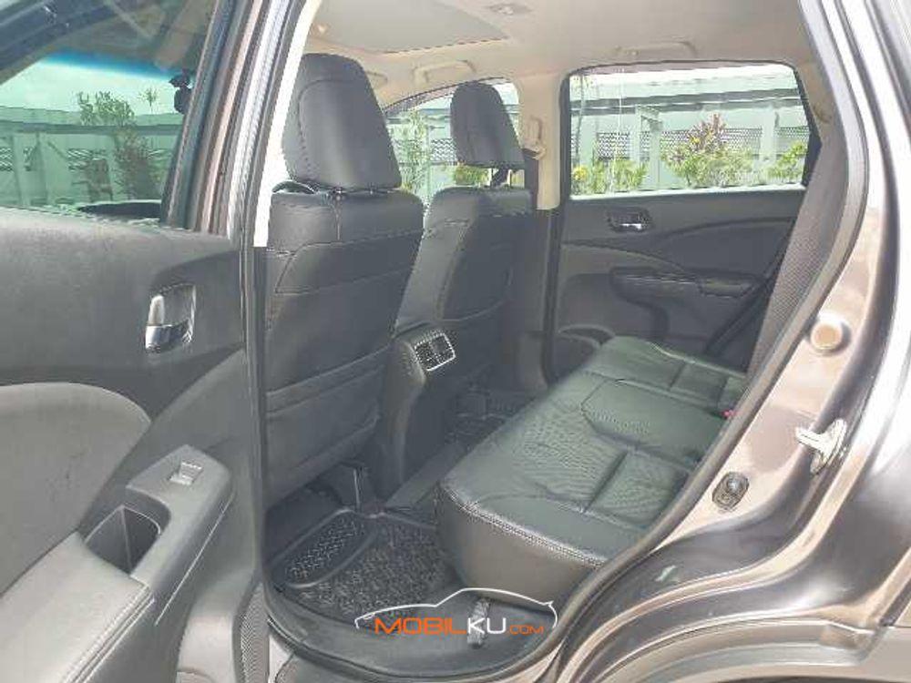Mobil Honda CR-V 2017