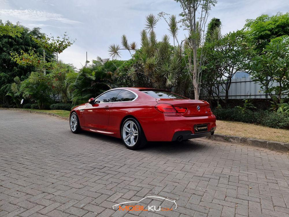 Mobil BMW 6 Series 2015