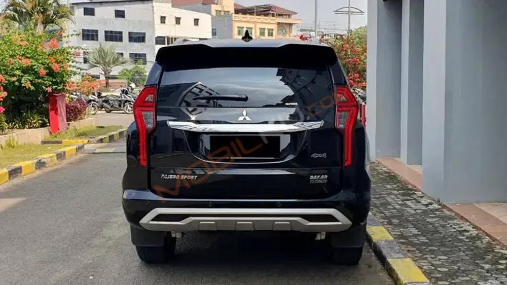 Mobil Mitsubishi Pajero Sport 2023