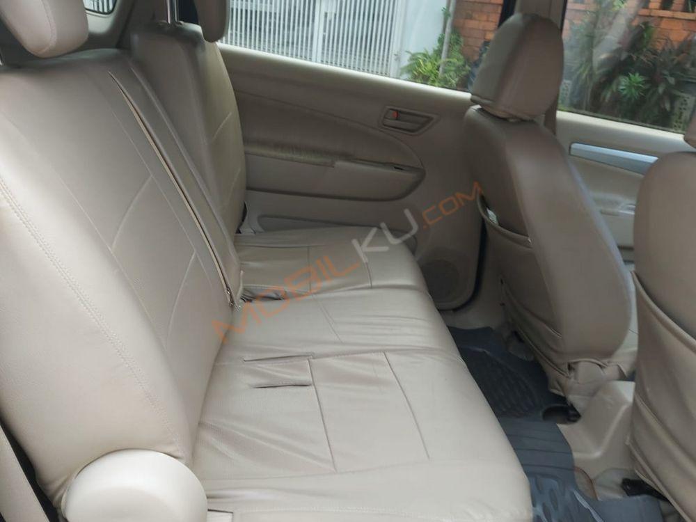 Mobil Suzuki Ertiga 2014