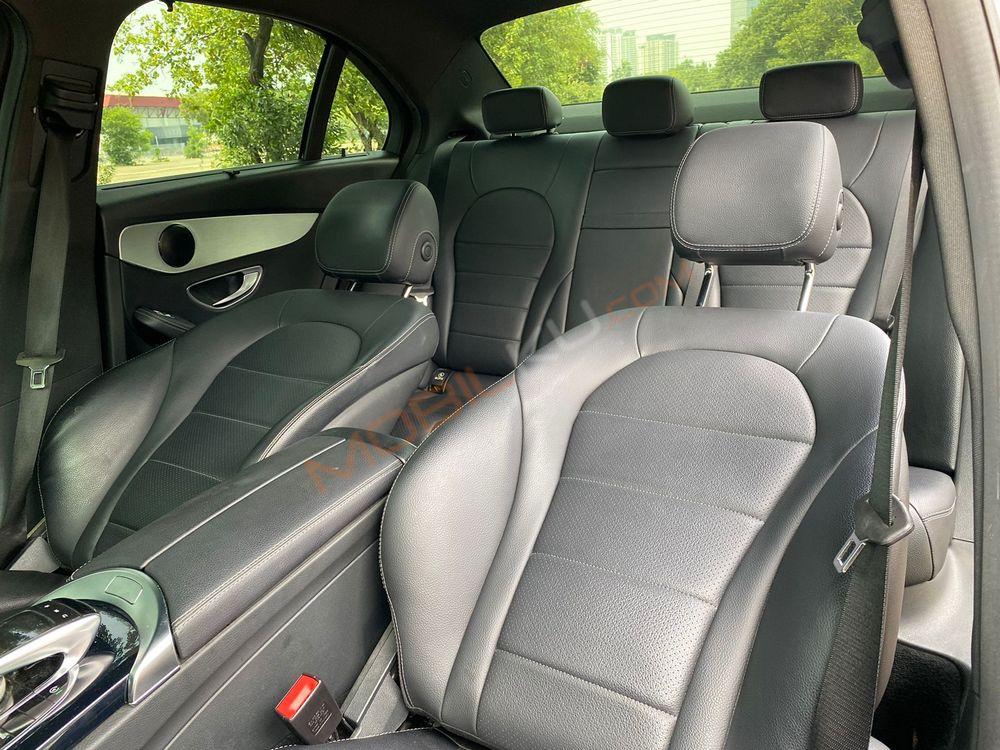 Mobil Mercedes-Benz C-Class 2018