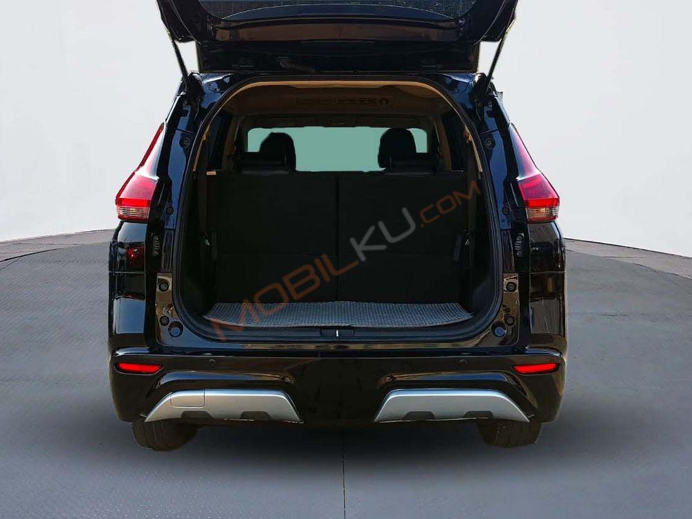 Mobil Nissan Livina 2019