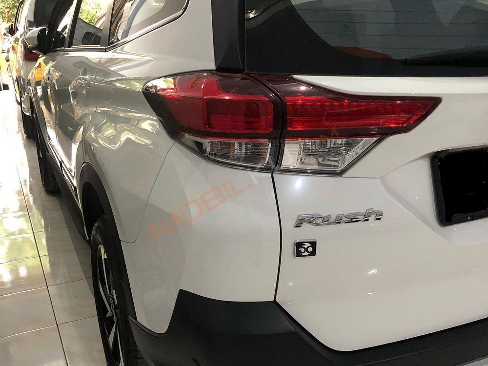 Mobil Toyota Rush 2021
