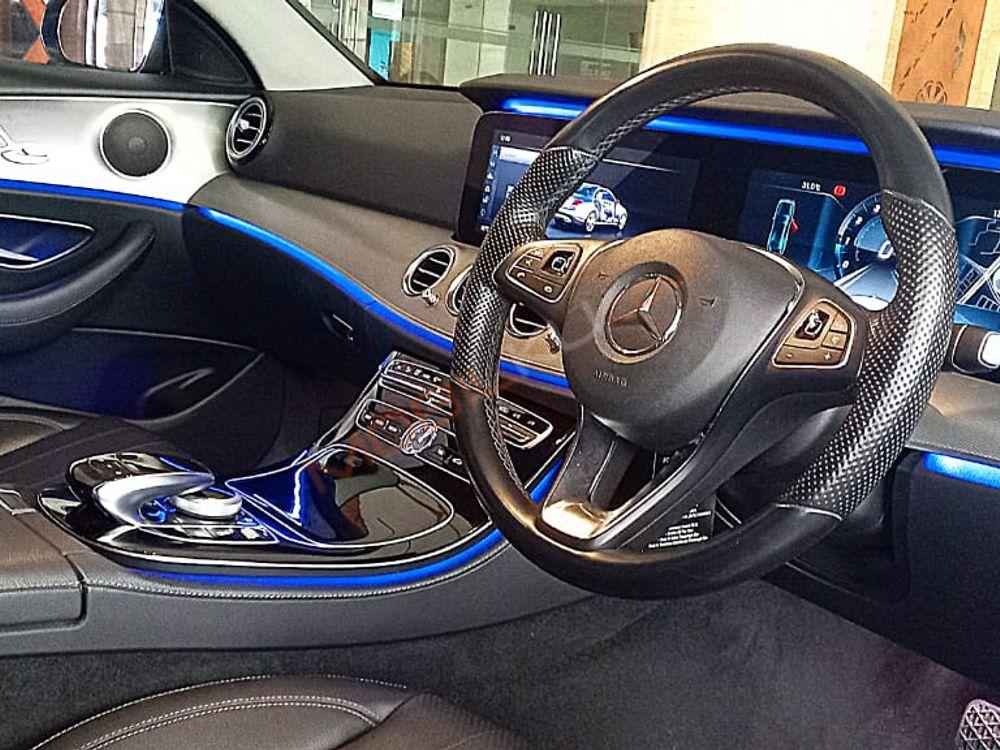 Mobil Mercedes-Benz E-Class 2017