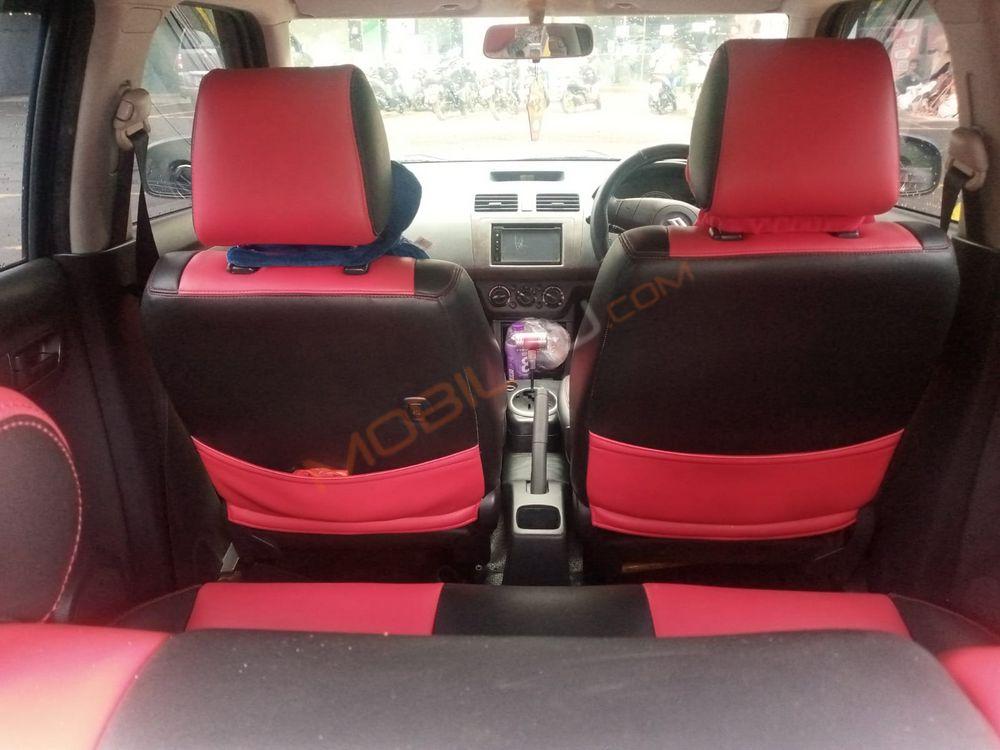 Mobil Suzuki Swift 2010