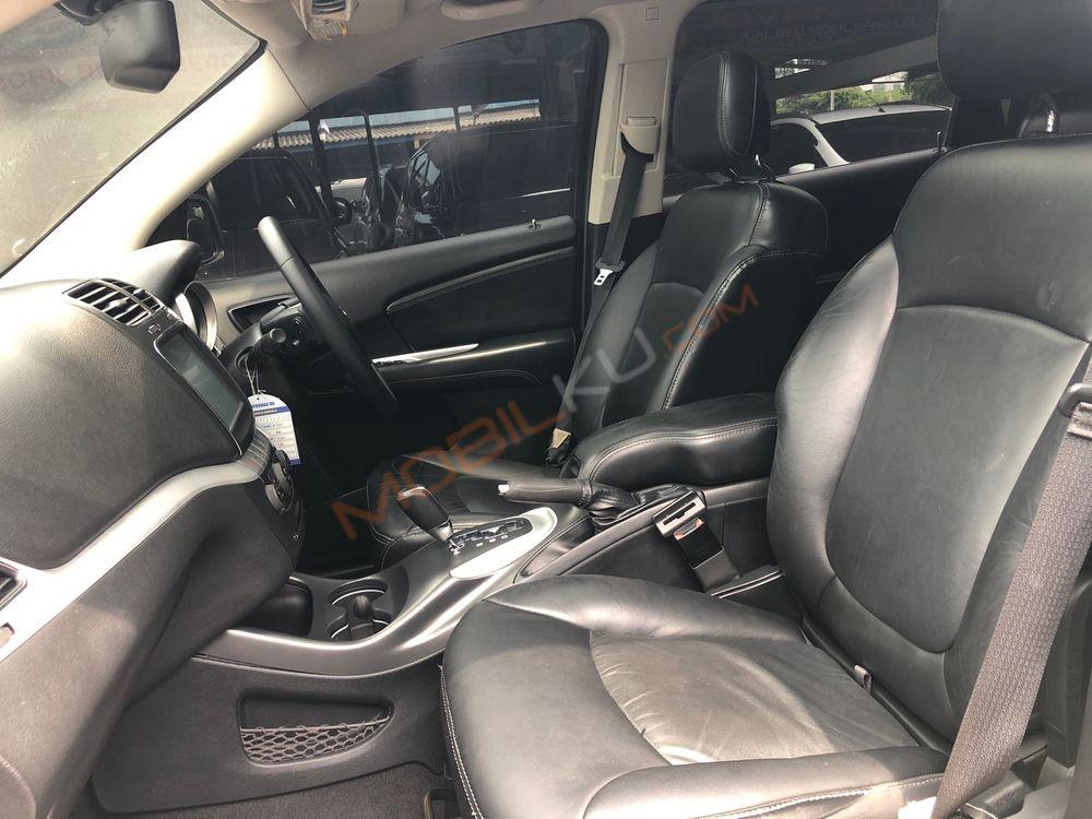 Mobil Dodge Journey 2013