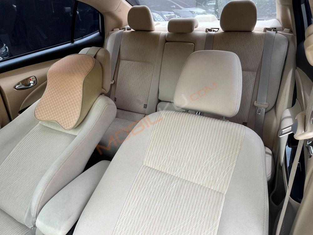 Mobil Toyota Vios 2018