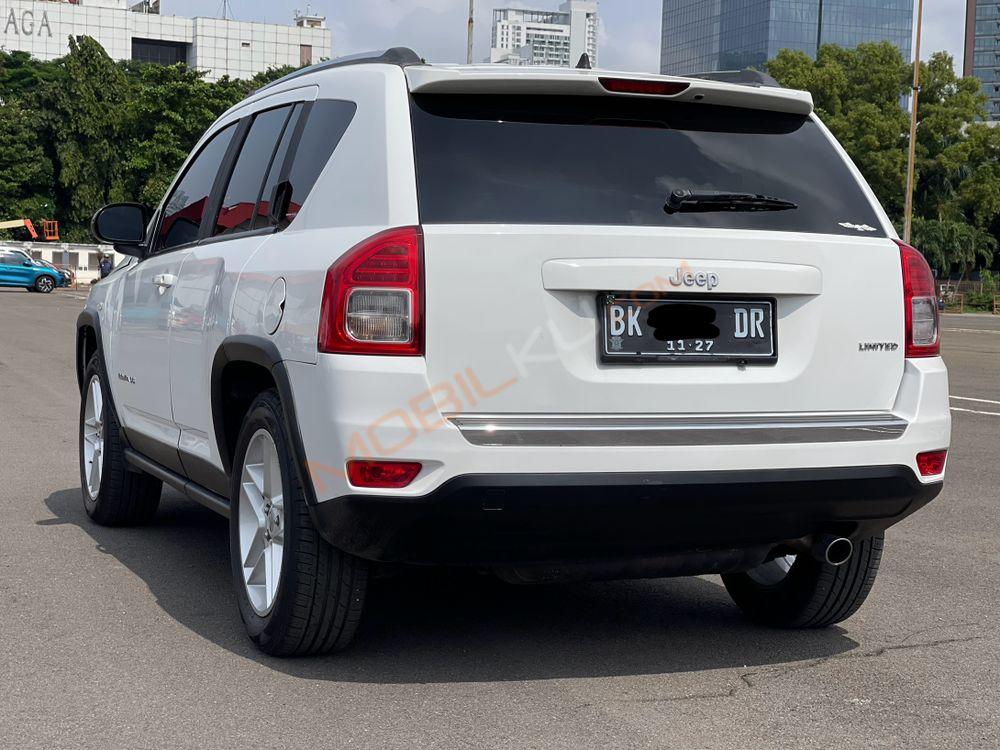 Mobil Jeep Compass 2013