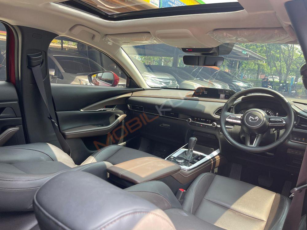 Mobil Mazda CX-30 2023