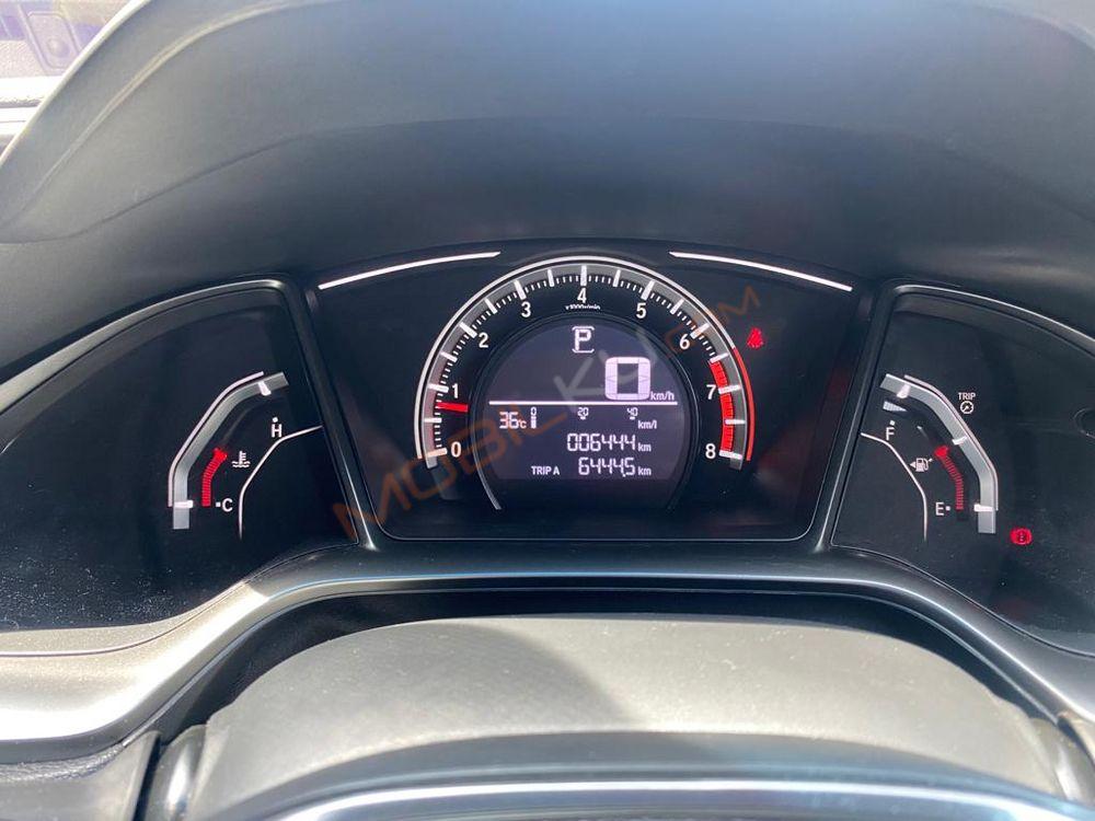 Mobil Honda Civic Hatchback 2021