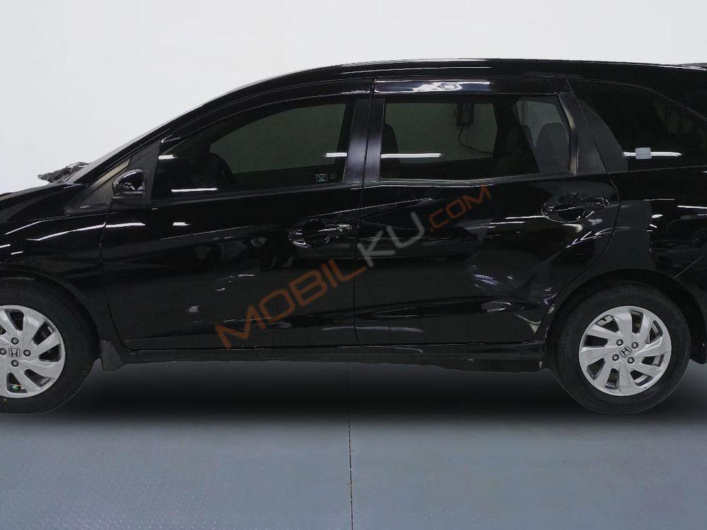 Mobil Honda Mobilio 2017