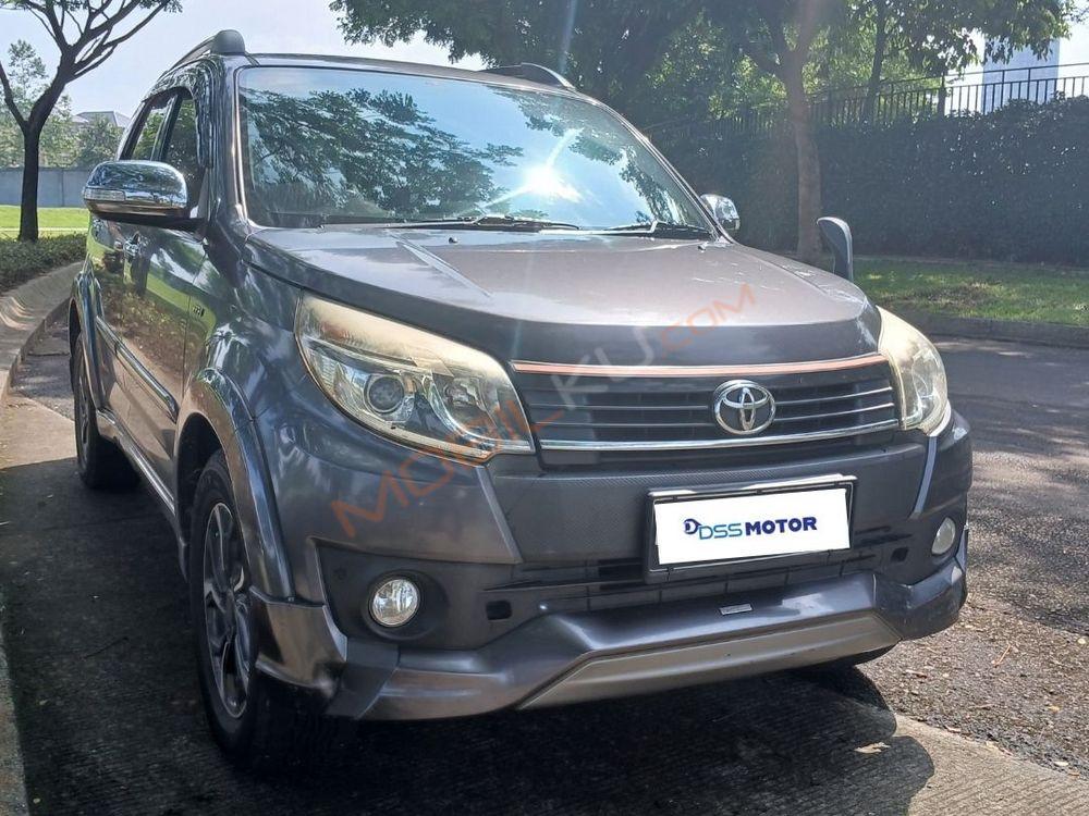 Mobil Toyota Rush 2016