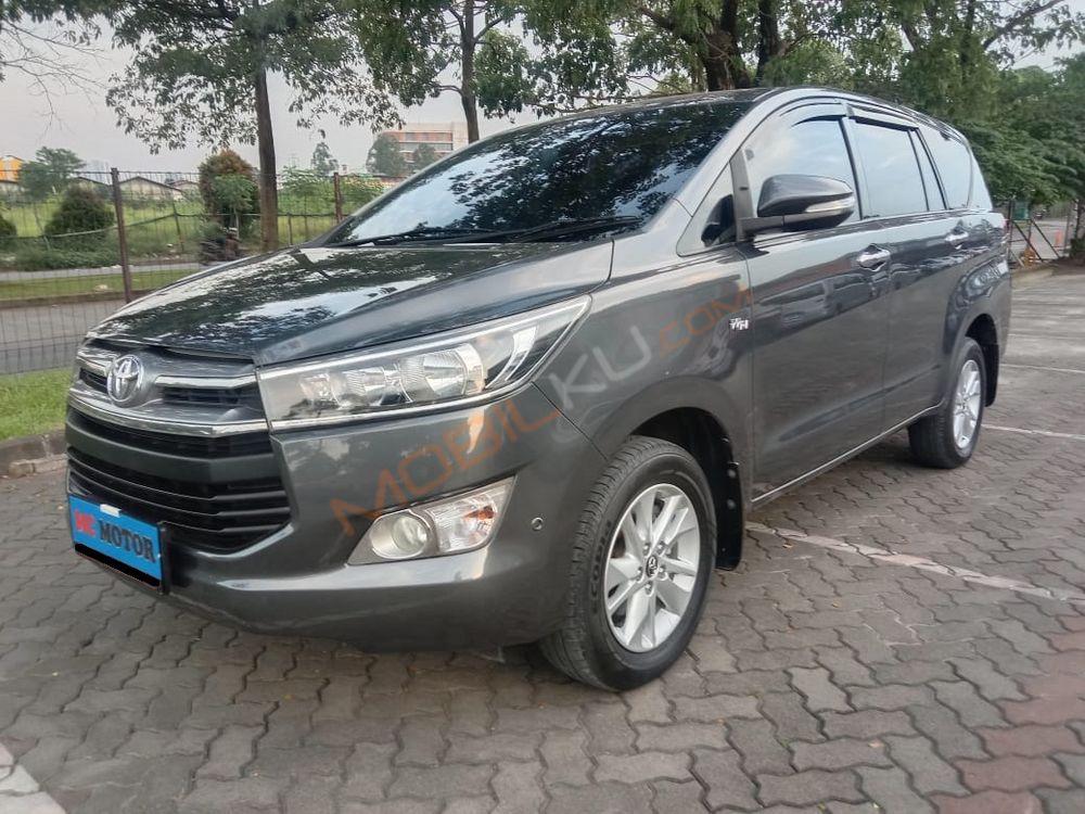 Mobil Toyota Kijang Innova 2016