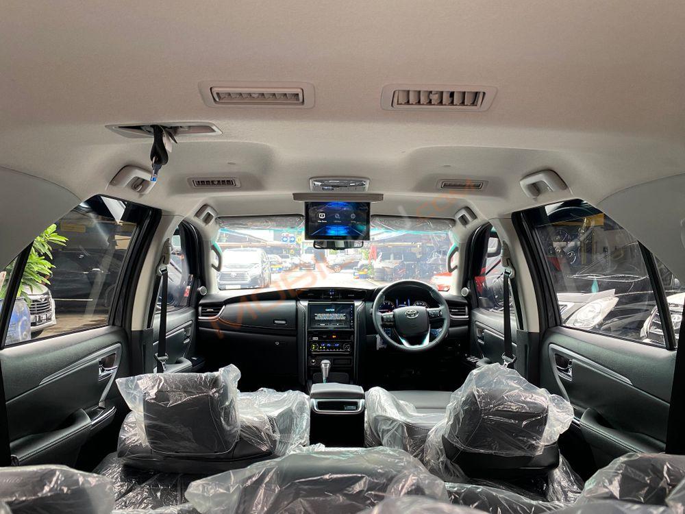 Mobil Toyota Fortuner 2023