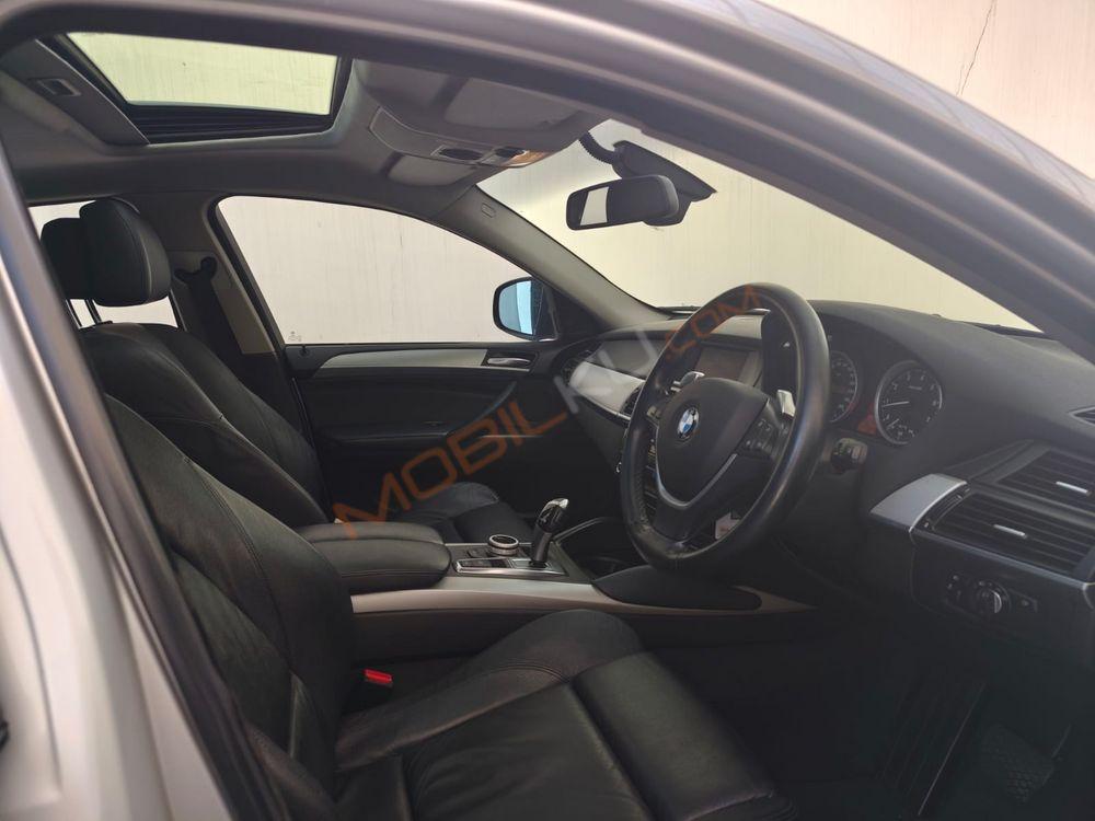 Mobil BMW X6 2010