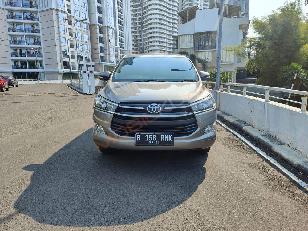 Mobil Toyota Kijang Innova 2016
