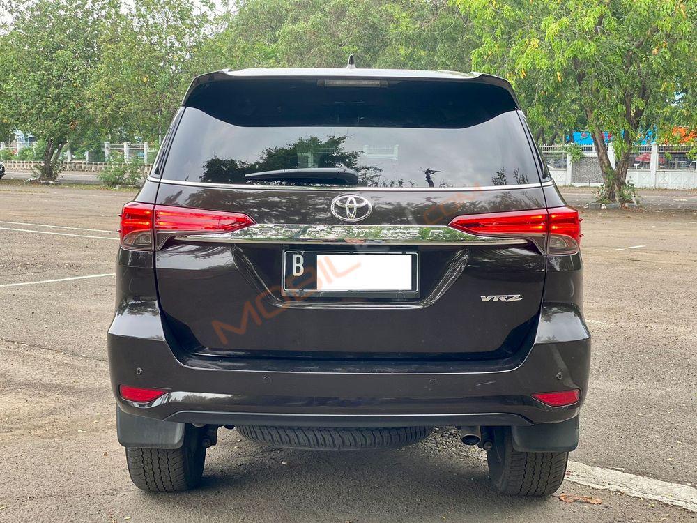 Mobil Toyota Fortuner 2016