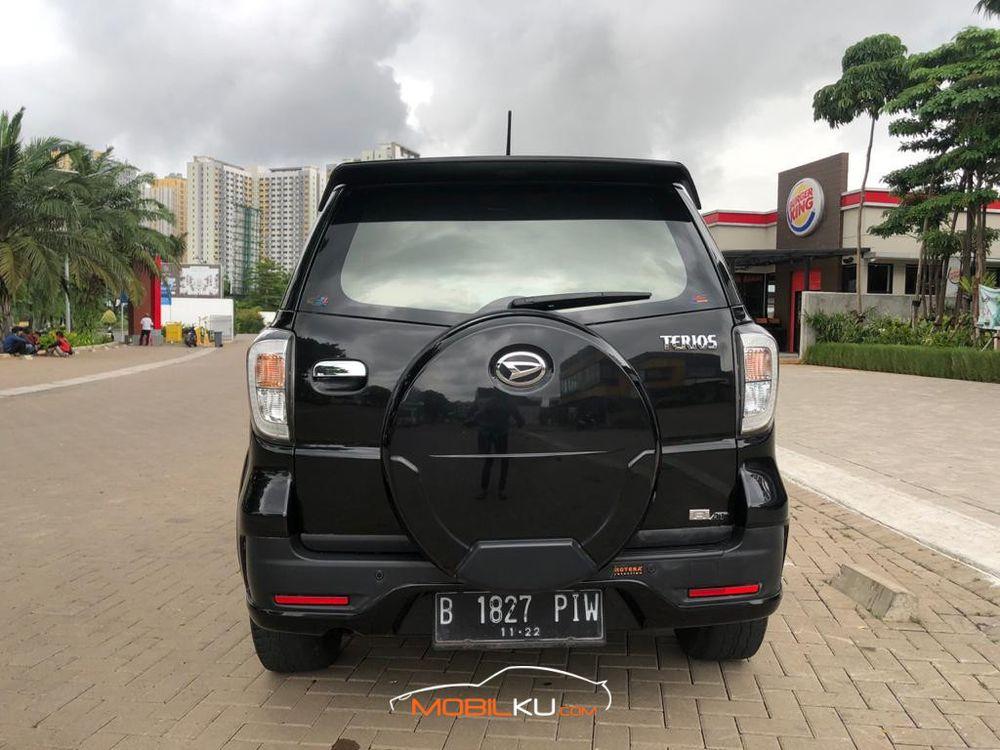 Mobil Daihatsu Terios 2017