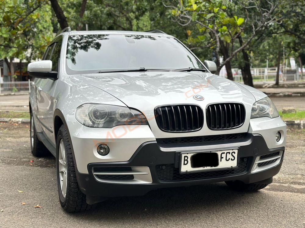 Mobil BMW X5 2008
