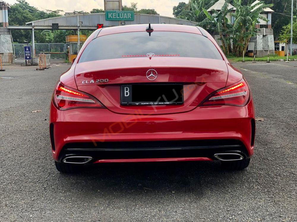 Mobil Mercedes-Benz CLA 2018
