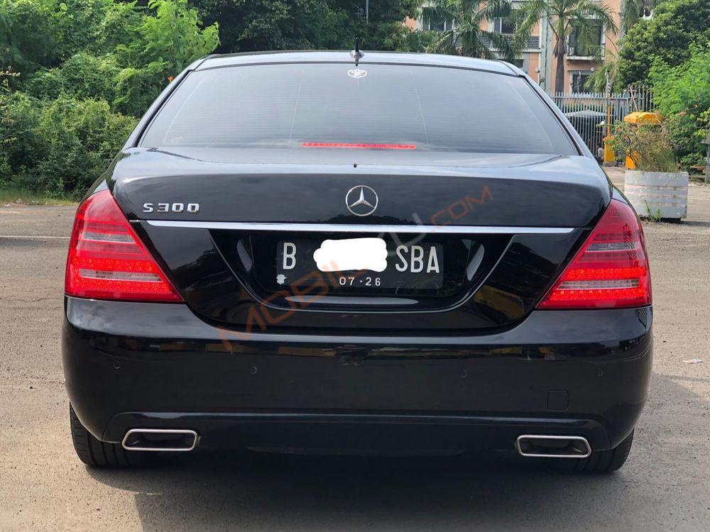 Mobil Mercedes-Benz S-Class 2011