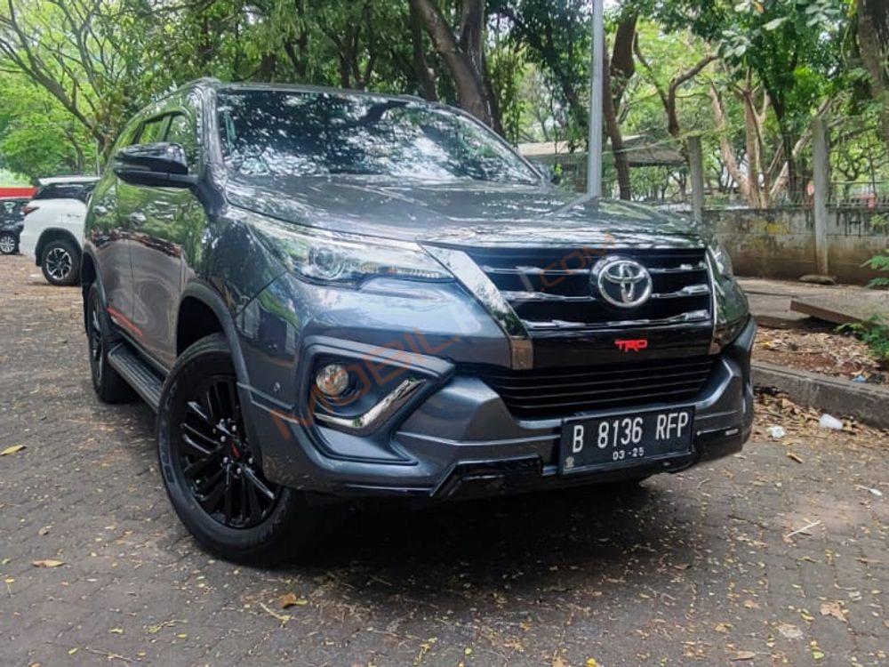 Mobil Toyota Fortuner 2020