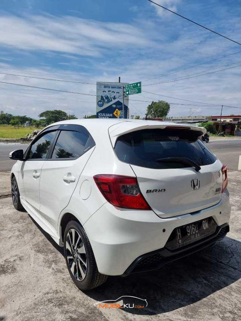 Mobil Honda Brio 2019