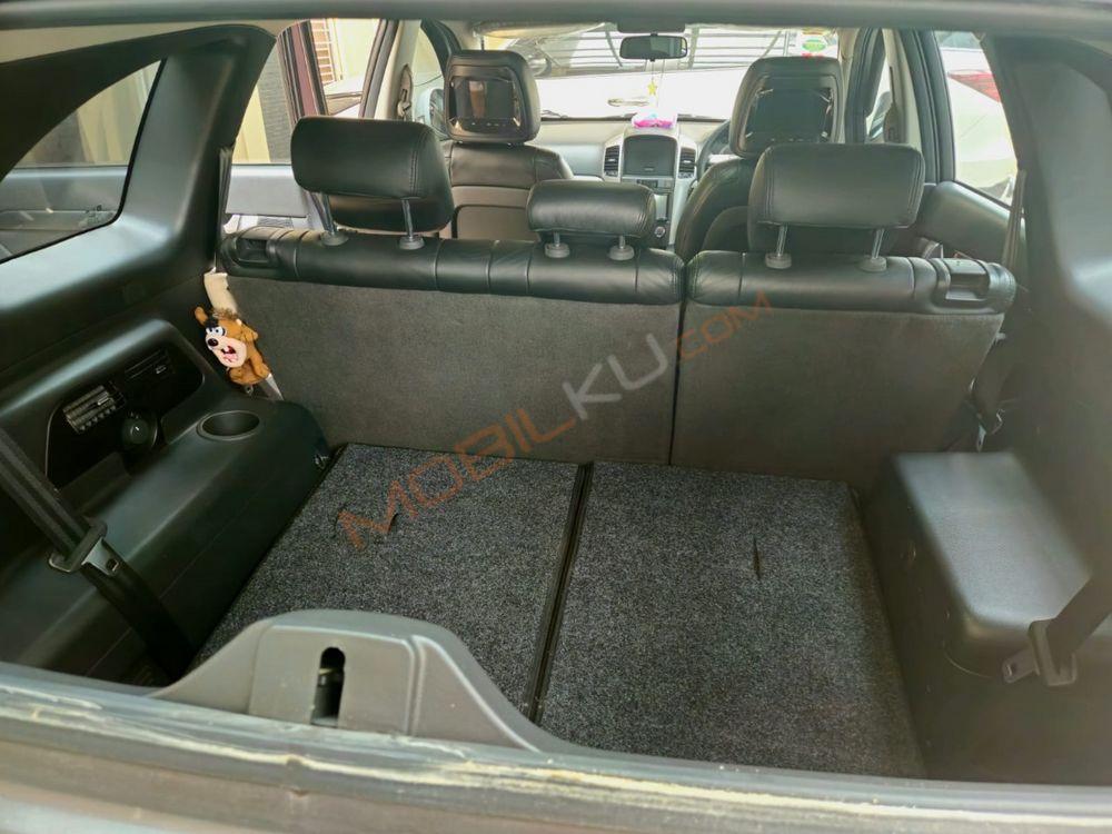 Mobil Chevrolet Captiva 2009