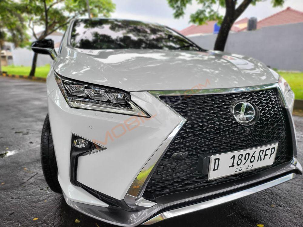 Mobil Lexus RX 2019