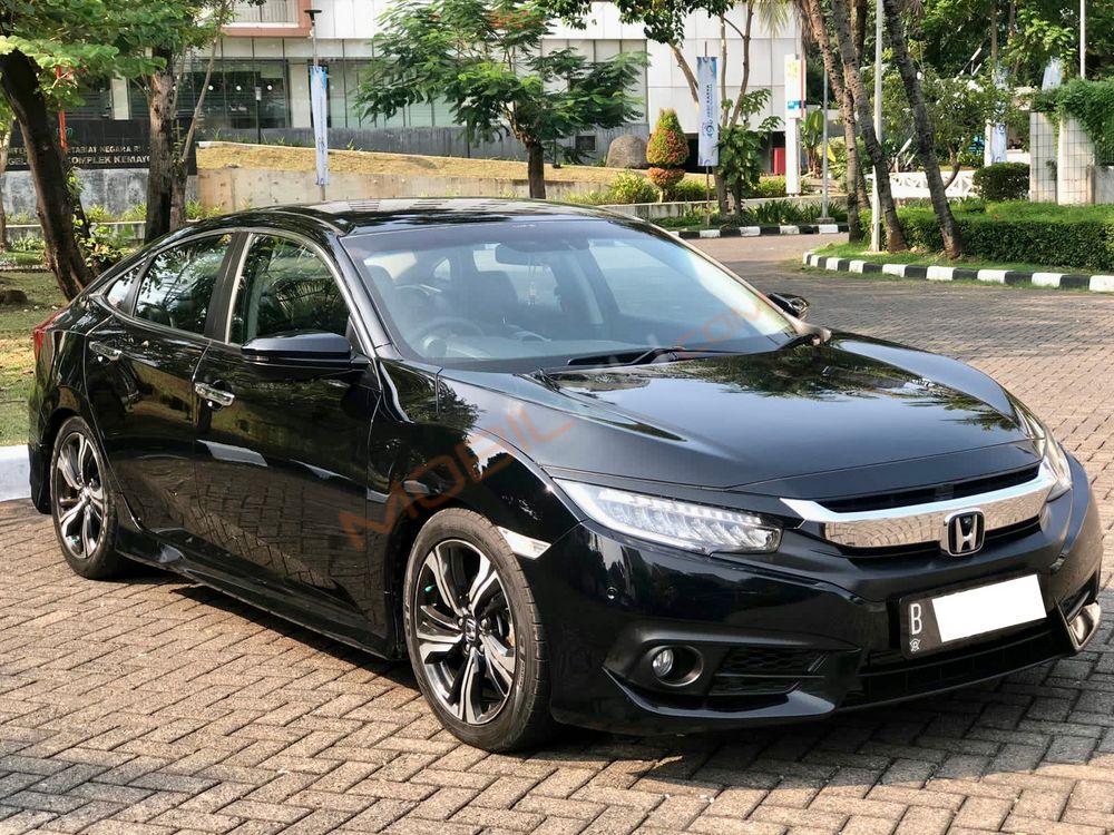 Mobil Honda Civic Sedan 2017