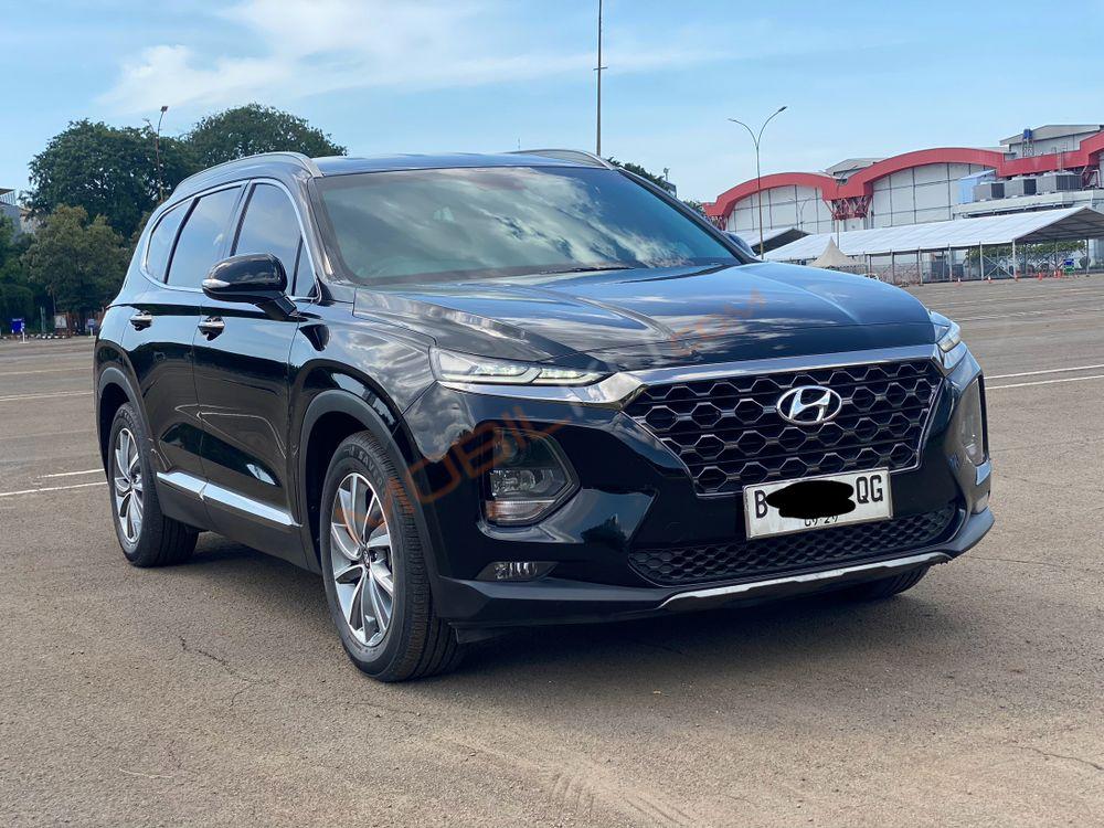 Mobil Hyundai Santa Fe 2018
