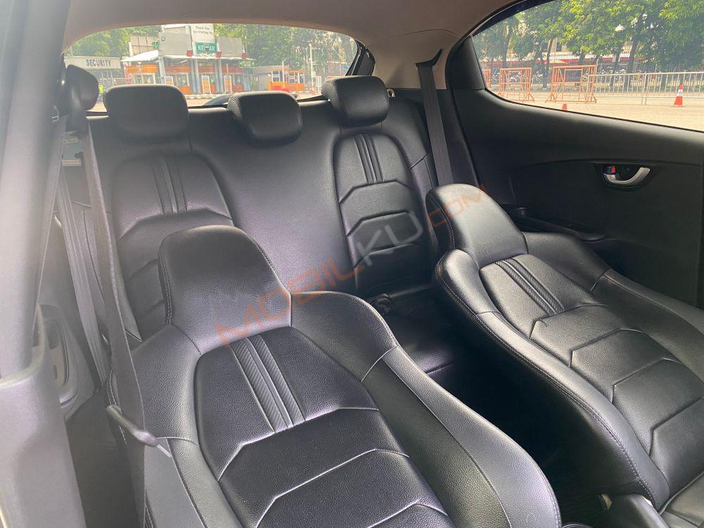 Mobil Honda Brio 2021