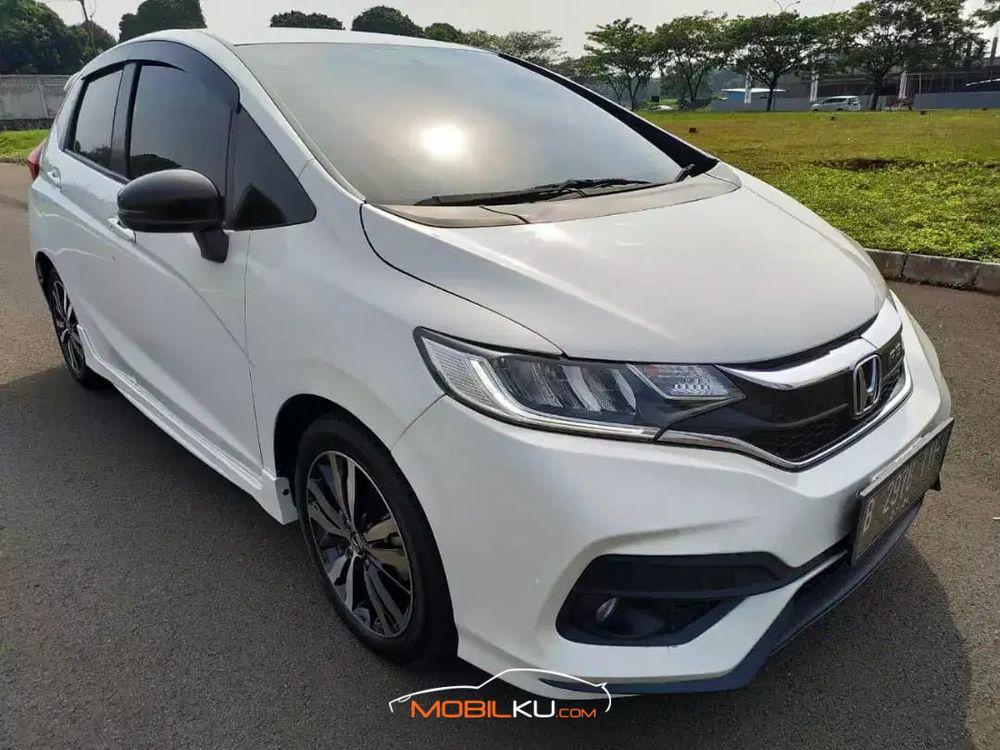 Mobil Honda Jazz 2018