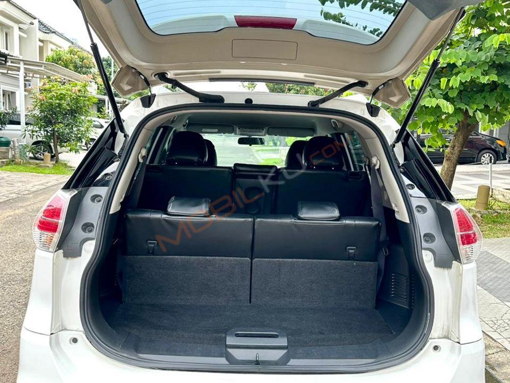 Mobil Nissan X-Trail 2016