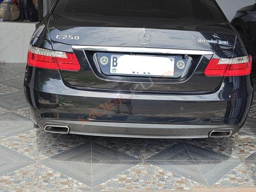 Mobil Mercedes-Benz E-Class 2013