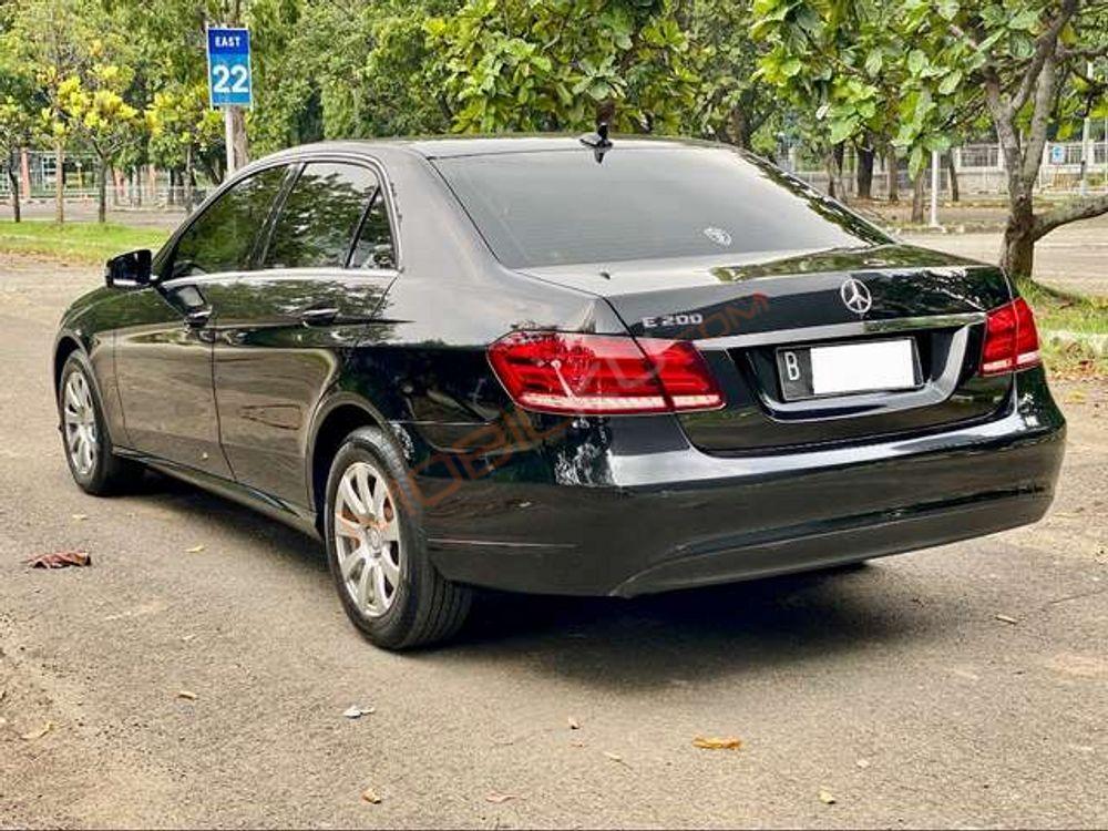 Mobil Mercedes-Benz E-Class 2016