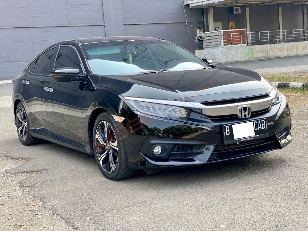 Mobil Honda Civic Sedan 2017
