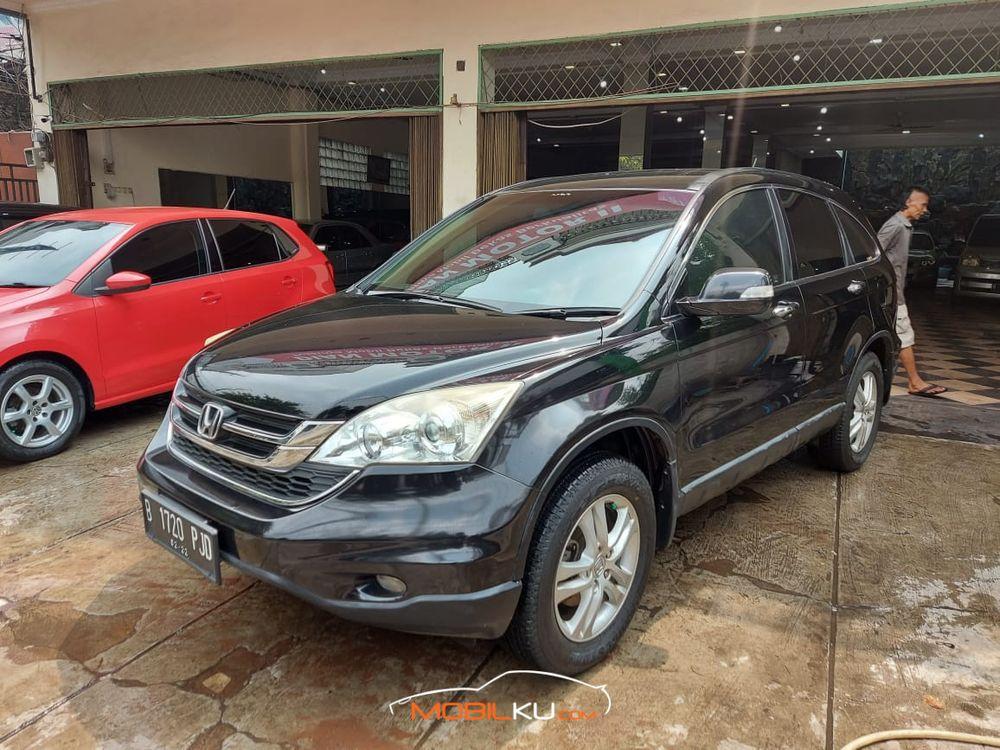 Mobil Honda CR-V 2011