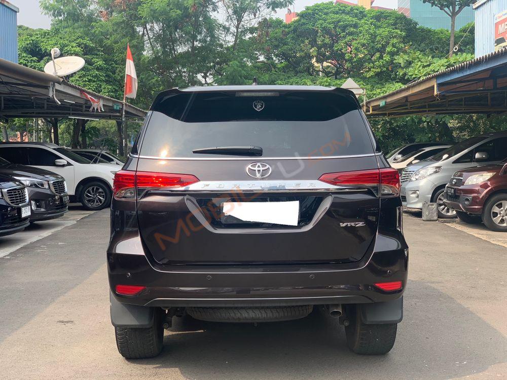 Mobil Toyota Fortuner 2016