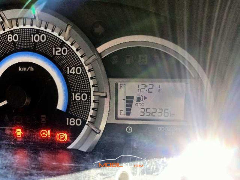 Mobil Toyota Avanza 2018