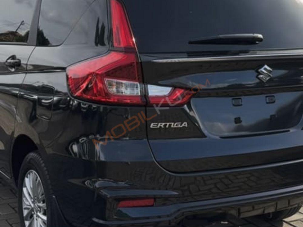 Mobil Suzuki Grand Vitara 2025