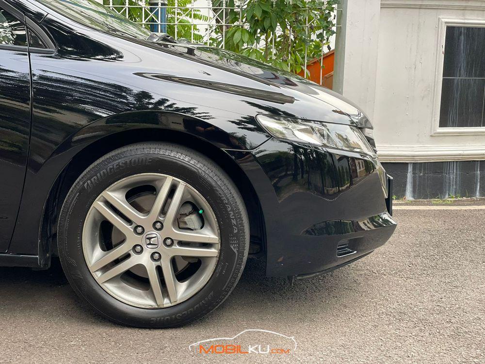 Mobil Honda Odyssey 2010