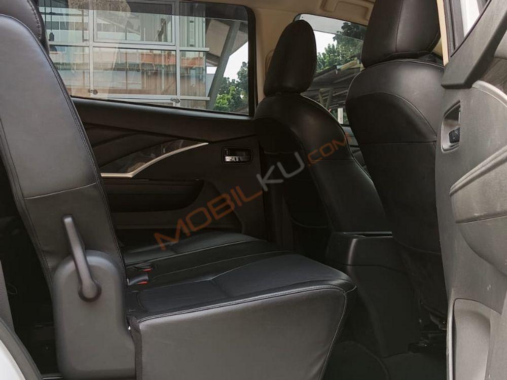 Mobil Nissan Livina 2021