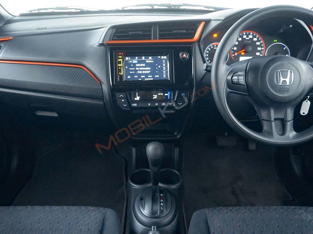 Mobil Honda Brio 2021