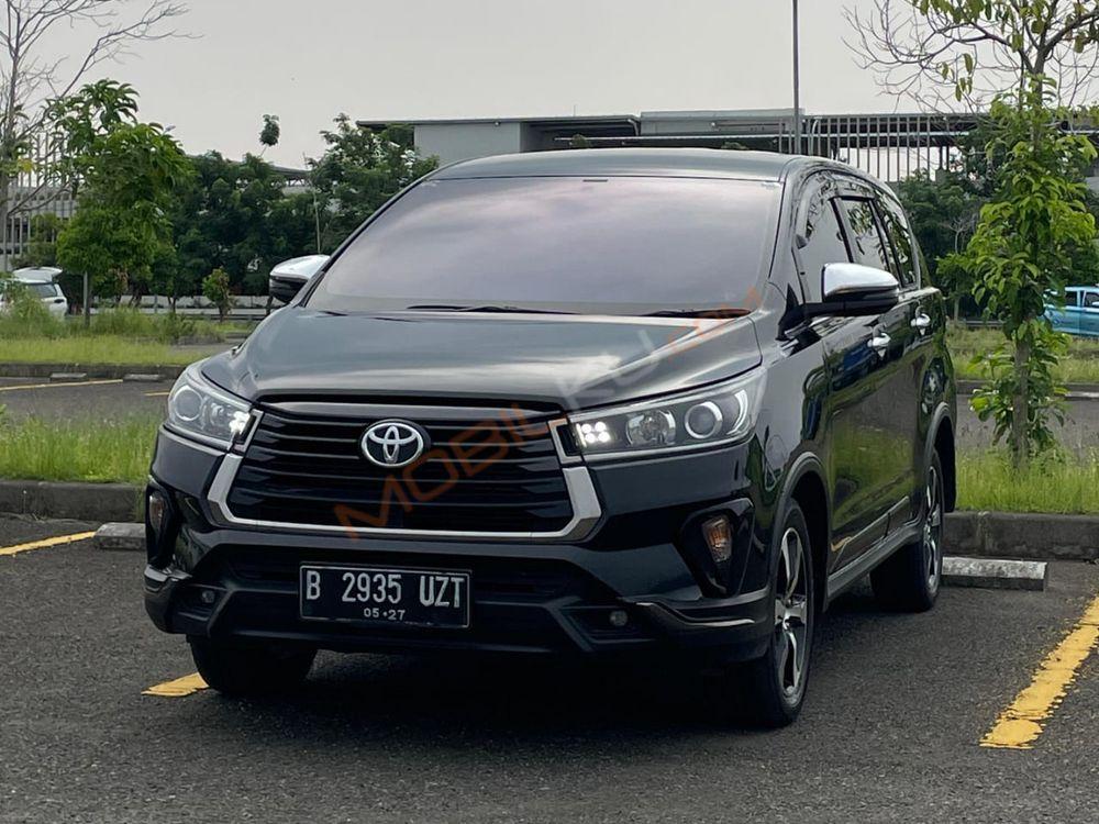 Mobil Toyota Kijang Innova 2022